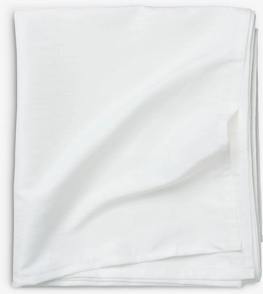 White Polyester Cloth 140 x 240 cm 