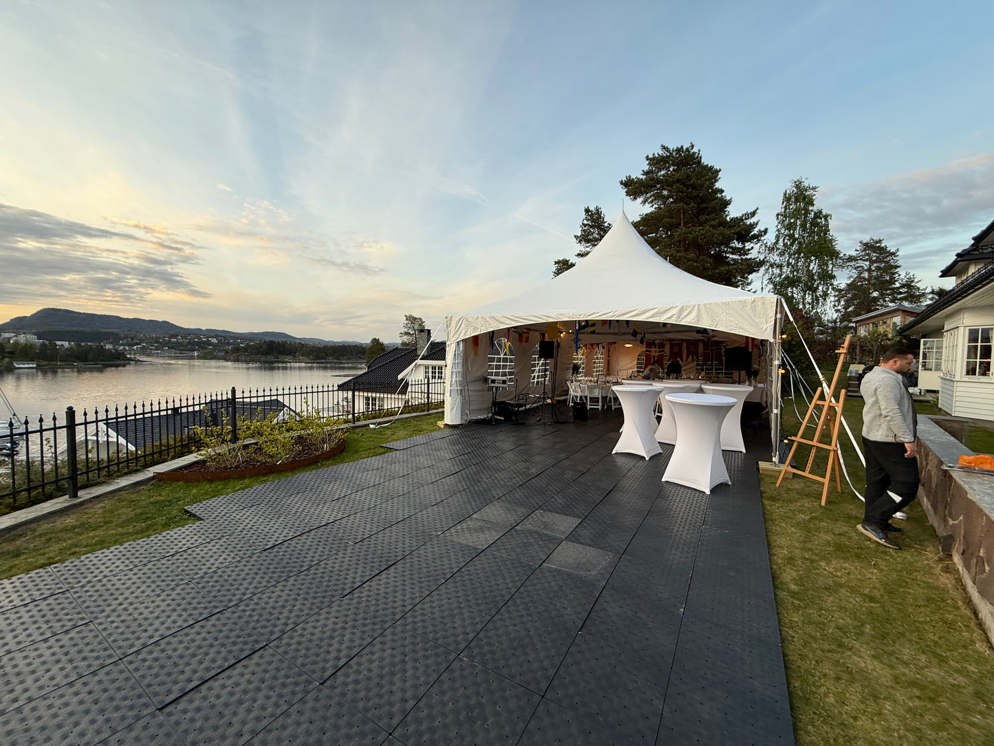 6X12M Top Tent With Walls 64-90 People (Including set-up and take-down) 